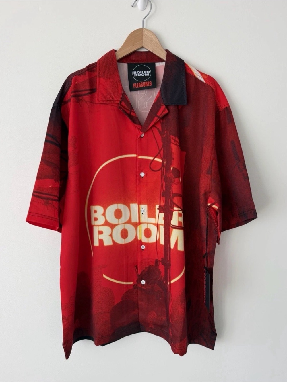 Pleasures x Boiler Room Red Graphic Short Sleeve Shirt small NWT